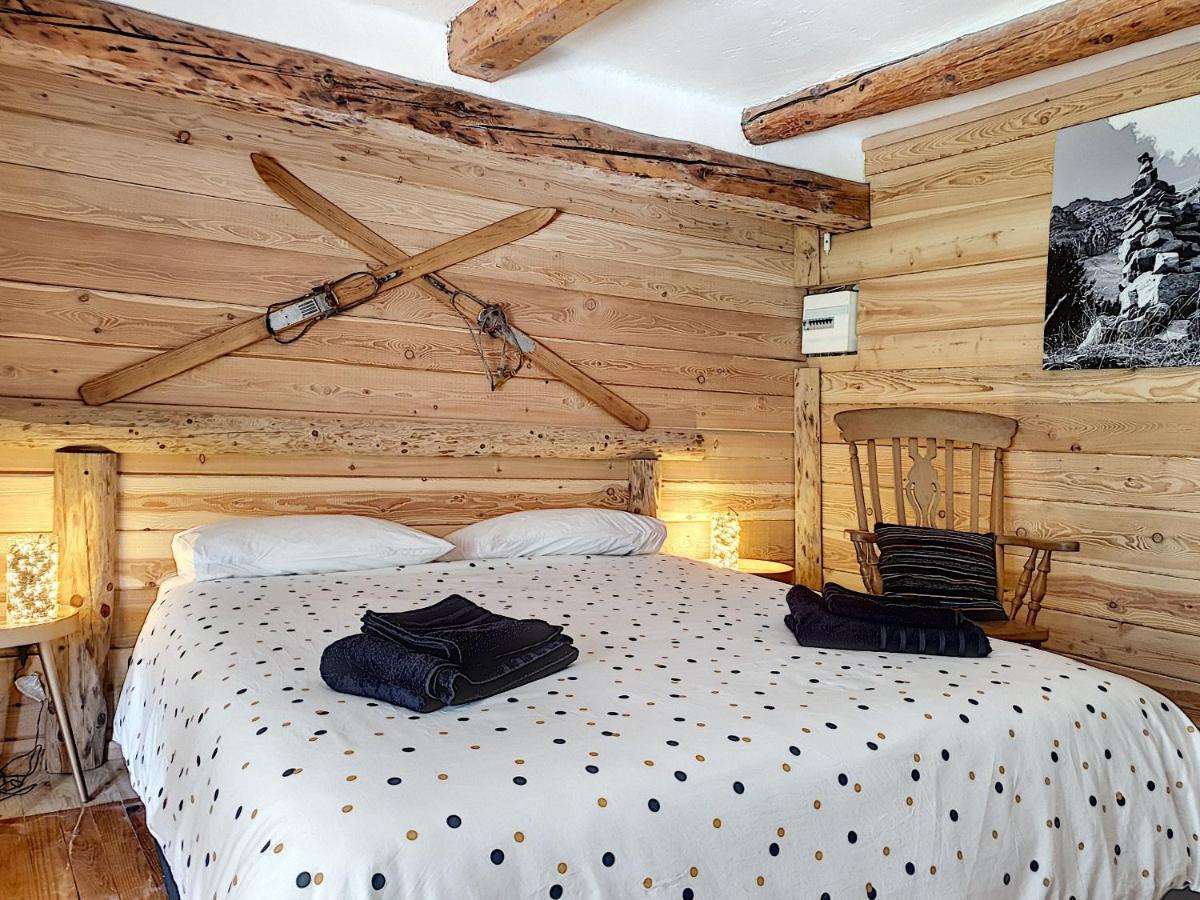 La Maison Basse Saint-Dalmas-le-Selvage Luaran gambar